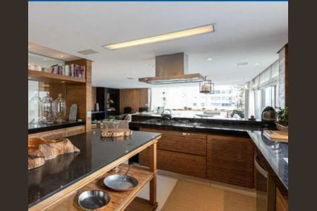Apartamento à venda com 400m², 4 quartos e 4 vagas Apartamento à venda com 400m², 4 quartos e 4 vagasFoto 22