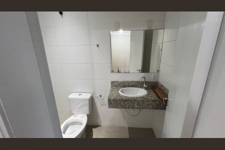 Casa para alugar com 120m², 3 quartos e 2 vagas Casa para alugar com 120m², 3 quartos e 2 vagasBanheiro Social