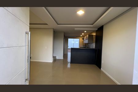 Sala de casa para alugar com 3 quartos, 120m² em Ipiranga, São José