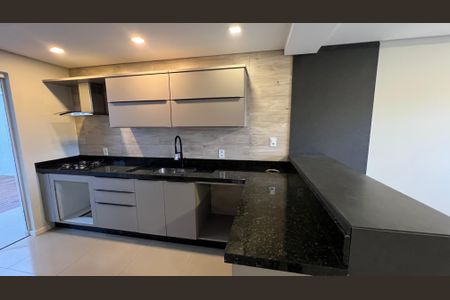 Casa para alugar com 120m², 3 quartos e 2 vagas Casa para alugar com 120m², 3 quartos e 2 vagasCozinha
