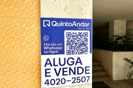 Apartamento à venda com 140m², 4 quartos e 2 vagas Apartamento à venda com 140m², 4 quartos e 2 vagasPlaca