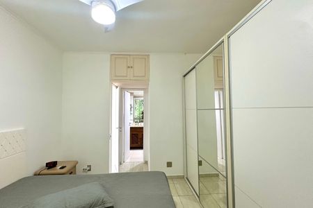 Apartamento à venda com 140m², 4 quartos e 2 vagas Apartamento à venda com 140m², 4 quartos e 2 vagasSuíte 2