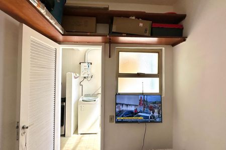 Apartamento à venda com 140m², 4 quartos e 2 vagas Apartamento à venda com 140m², 4 quartos e 2 vagasQuarto de Serviço