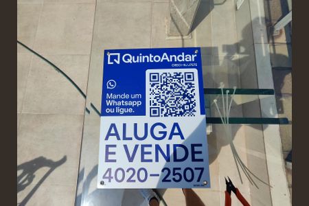 Apartamento à venda com 192m², 3 quartos e 1 vaga Apartamento à venda com 192m², 3 quartos e 1 vagaPlaquinha
