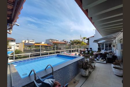 Apartamento à venda com 192m², 3 quartos e 1 vaga Apartamento à venda com 192m², 3 quartos e 1 vagaÁrea de Lazer