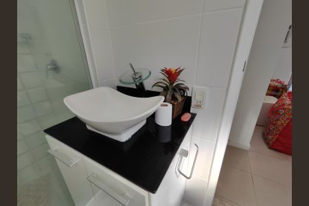 Apartamento à venda com 192m², 3 quartos e 1 vaga Apartamento à venda com 192m², 3 quartos e 1 vagaBanheiro da Suíte 1