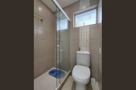 Apartamento à venda com 192m², 3 quartos e 1 vaga Apartamento à venda com 192m², 3 quartos e 1 vagaBanheiro da Suíte 2