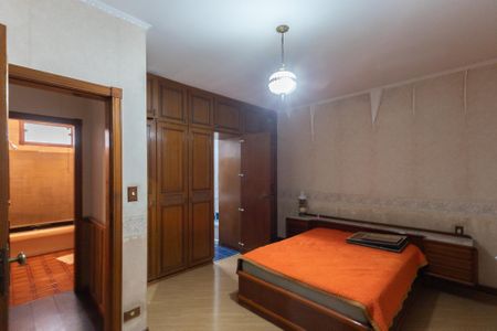 Casa à venda com 200m², 3 quartos e 3 vagasSuíte