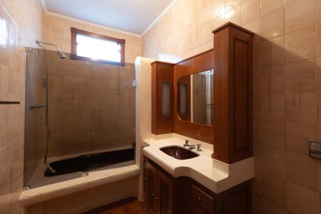 Casa à venda com 200m², 3 quartos e 3 vagasBanheiro Social