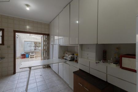 Casa à venda com 200m², 3 quartos e 3 vagasÁrea de Serviço