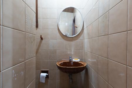 Casa à venda com 200m², 3 quartos e 3 vagasBanheiro da Área Externa