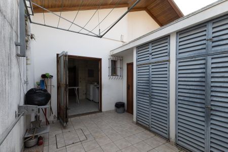Casa à venda com 200m², 3 quartos e 3 vagasQuintal