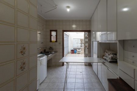 Casa à venda com 200m², 3 quartos e 3 vagasÁrea de Serviço