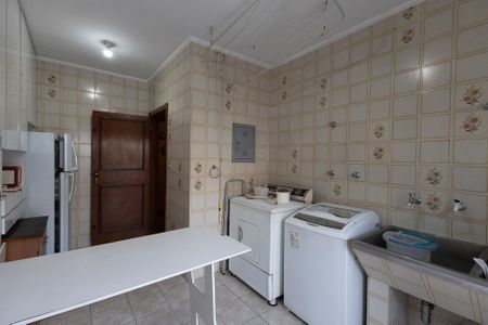 Casa à venda com 200m², 3 quartos e 3 vagasÁrea de Serviço