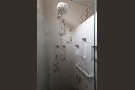 Casa à venda com 200m², 3 quartos e 3 vagasBanheiro da Suíte