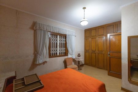 Casa à venda com 200m², 3 quartos e 3 vagasSuíte