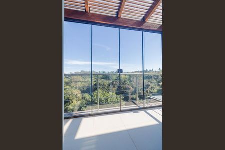 Casa à venda com 400m², 3 quartos e 3 vagas Casa à venda com 400m², 3 quartos e 3 vagasVaranda