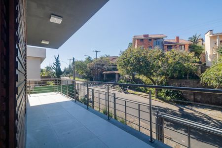 Casa à venda com 400m², 3 quartos e 3 vagas Casa à venda com 400m², 3 quartos e 3 vagasSuíte - Varanda