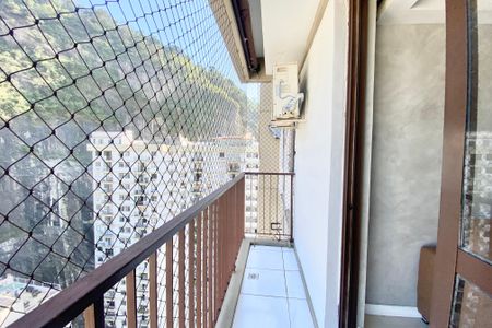 Apartamento à venda com 160m², 3 quartos e 2 vagas Apartamento à venda com 160m², 3 quartos e 2 vagasVaranda sala