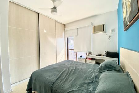 Apartamento à venda com 160m², 3 quartos e 2 vagas Apartamento à venda com 160m², 3 quartos e 2 vagasSuite