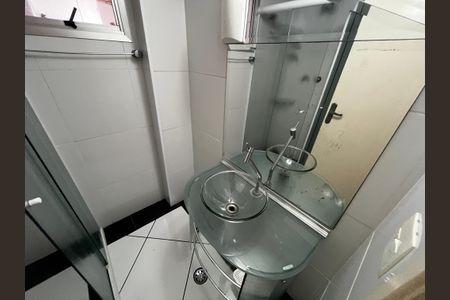 Apartamento à venda com 68m², 3 quartos e 2 vagasBanheiro