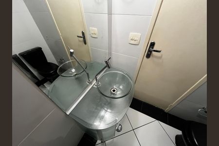 Apartamento à venda com 68m², 3 quartos e 2 vagasBanheiro