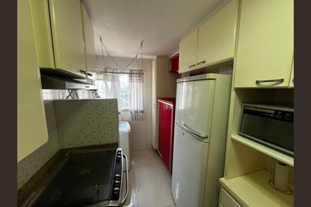 Apartamento à venda com 68m², 3 quartos e 2 vagasCozinha