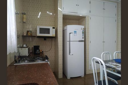 Casa à venda com 180m², 3 quartos e 4 vagas Casa à venda com 180m², 3 quartos e 4 vagasFoto 01