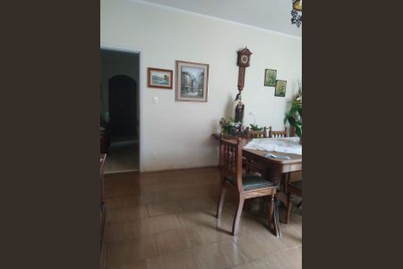 Casa à venda com 180m², 3 quartos e 4 vagas Casa à venda com 180m², 3 quartos e 4 vagasFoto 01