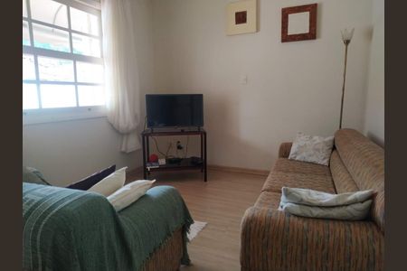 Casa à venda com 180m², 3 quartos e 4 vagasFoto 01