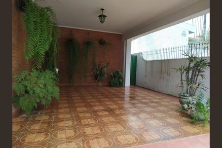 Casa à venda com 180m², 3 quartos e 4 vagas Casa à venda com 180m², 3 quartos e 4 vagasFoto 01