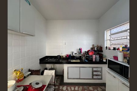 Casa à venda com 180m², 2 quartos e 2 vagas