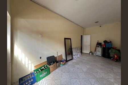 Casa à venda com 180m², 2 quartos e 2 vagas