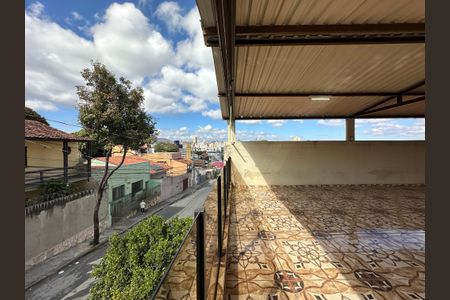 Casa à venda com 180m², 2 quartos e 2 vagas