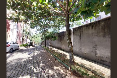 Apartamento à venda com 75m², 3 quartos e 1 vaga Apartamento à venda com 75m², 3 quartos e 1 vagaÁrea Comum