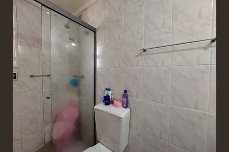 Apartamento à venda com 75m², 3 quartos e 1 vaga Apartamento à venda com 75m², 3 quartos e 1 vagaBanheiro da Suíte
