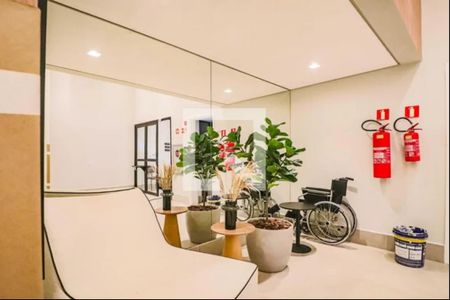 Apartamento à venda com 73m², 2 quartos e 1 vaga Apartamento à venda com 73m², 2 quartos e 1 vagaHall social