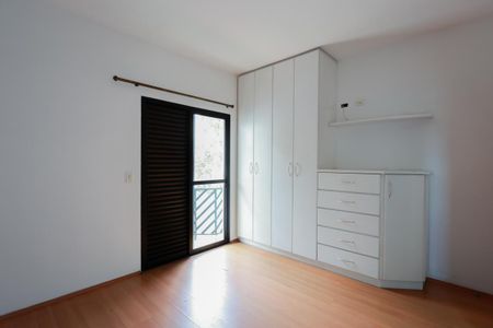 Casa à venda com 200m², 3 quartos e 5 vagas Casa à venda com 200m², 3 quartos e 5 vagasSuíte 2