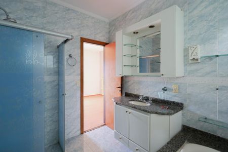 Casa à venda com 200m², 3 quartos e 5 vagas Casa à venda com 200m², 3 quartos e 5 vagasBanheiro da Suíte 3