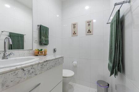 Apartamento à venda com 68m², 2 quartos e sem vagaBanheiro