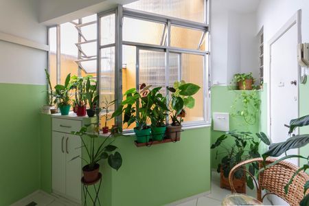 Apartamento à venda com 68m², 2 quartos e sem vagaVaranda