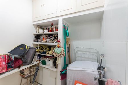 Apartamento à venda com 68m², 2 quartos e sem vagaQuarto de Serviço