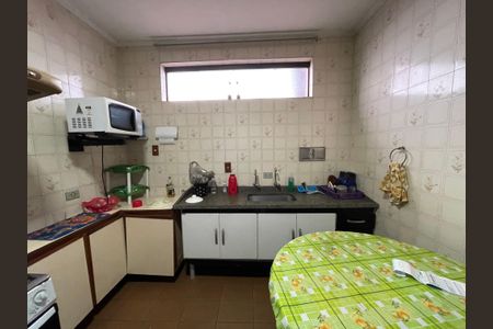 Casa para alugar com 150m², 2 quartos e 2 vagas Casa para alugar com 150m², 2 quartos e 2 vagasCozinha