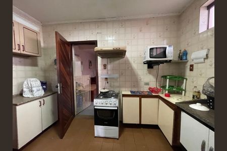 Casa para alugar com 150m², 2 quartos e 2 vagas Casa para alugar com 150m², 2 quartos e 2 vagasCozinha