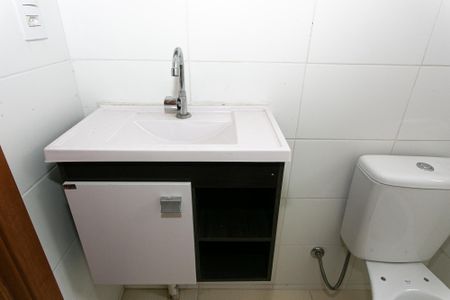 Apartamento à venda com 55m², 2 quartos e 1 vaga Apartamento à venda com 55m², 2 quartos e 1 vagaBanheiro