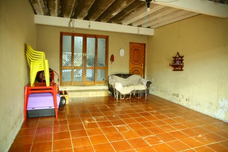 Casa à venda com 160m², 3 quartos e 2 vagasGaragem