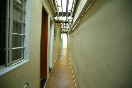 Casa à venda com 160m², 3 quartos e 2 vagasCorredor