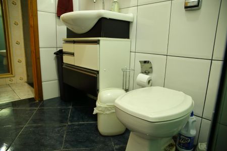 Casa à venda com 160m², 3 quartos e 2 vagasBanheiro Social