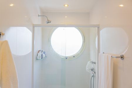 Apartamento à venda com 127m², 4 quartos e 3 vagas Apartamento à venda com 127m², 4 quartos e 3 vagasBanheiro da Suíte
