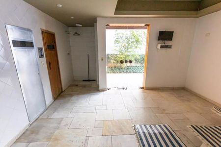 Apartamento à venda com 127m², 4 quartos e 3 vagas Apartamento à venda com 127m², 4 quartos e 3 vagasSauna